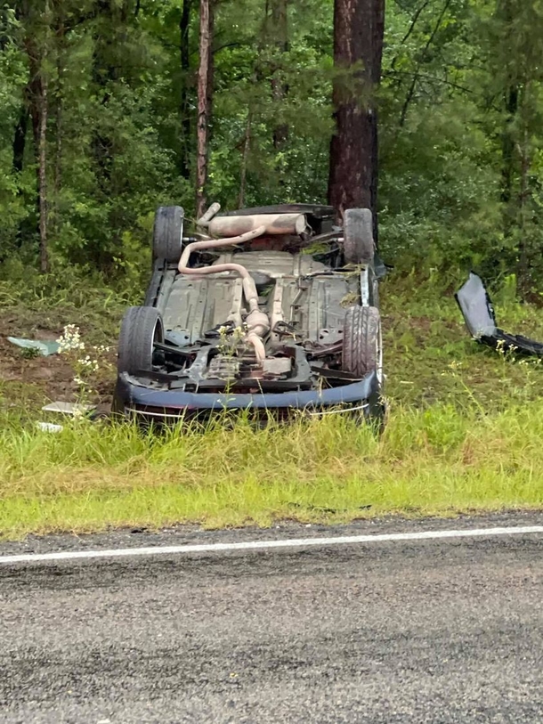 Attorney saves baby trapped in a wrecked car during a rainstorm: "Yay for Hay!" - picture 2