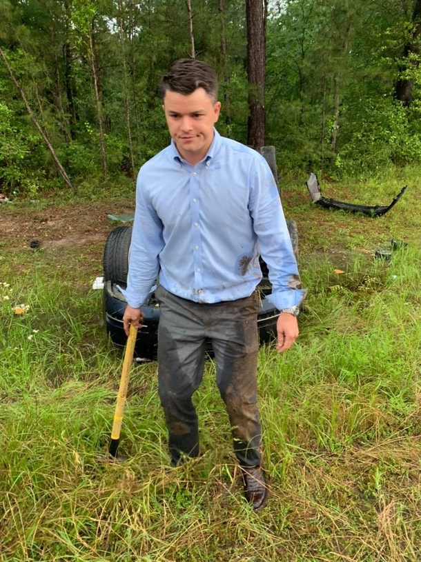 Attorney saves baby trapped in a wrecked car during a rainstorm: "Yay for Hay!" - picture 3