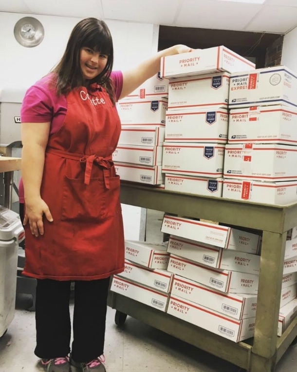 Baker With Down Syndrome Is Rejected From Every Bakery, Opens Her Own Shop Instead - picture 6