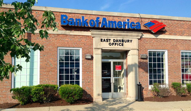 Bank Of America Kicks Out 92-Year-Old Elderly Man, Then Cop Takes Action - picture 2