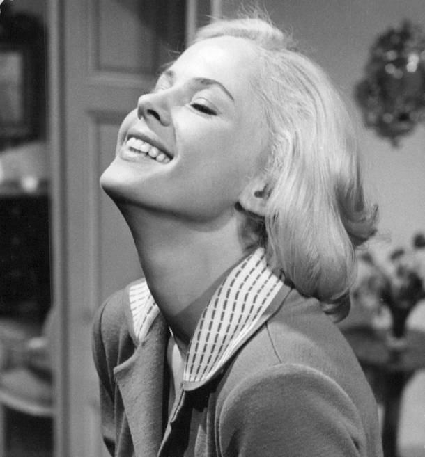 Beautiful 4-Time Best Actress From Classic Movies Passes Away, Remembered as ‘One of the Greats’ - picture 3