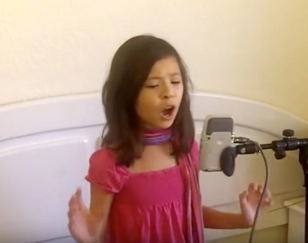 Beautifully Voiced 10-Year-Old Girl's Rendition Of 'Hallelujah' Is So Angelic That It Brings Tears To The Internet - picture 3
