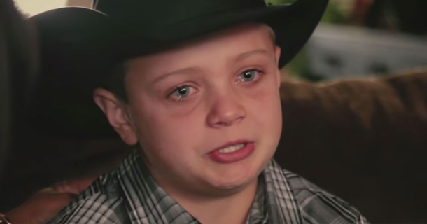 Boy Loses His Dad To Cancer, Breaks Down In Tears When He Sees The Surprise Outside His House - picture 5
