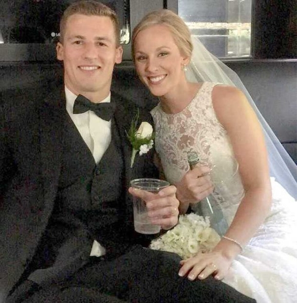 Bride Says ‘I Do’ & Immediately Runs Out, She's Seen Leaving Horrific Scene Later - picture 2