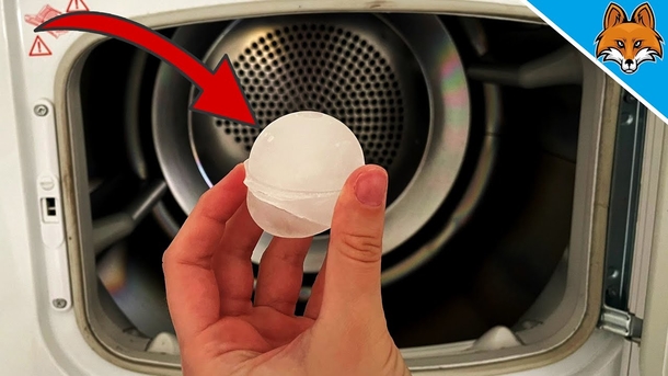 Brilliant Ice Cube Dryer Hack If You Dislike Ironing - picture 2