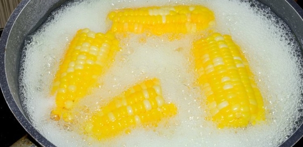 Bring Full Flavor To Your Corn On The Cob By Adding These Two Ingredients. I Never Knew This! - picture 2