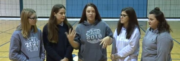 Bullied Teen Gets Rejected Right Before Homecoming. Moments Later, 13 Girls Confront Him - picture 5