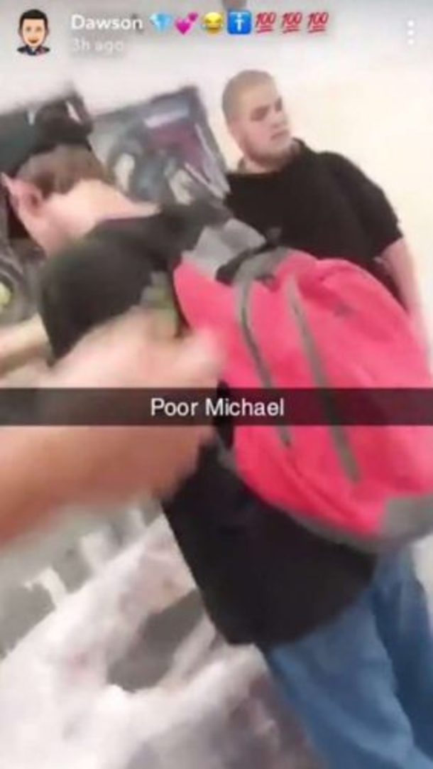 Bullies Laughed As They Torment A Blind Kid At School, Until Cops See The Video - picture 4