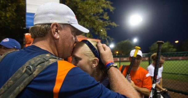 Bullies Think Its A Good Idea To Pick On Young Girl… Then They Realize Her Dad Is Real-Life LEGEND - picture 2