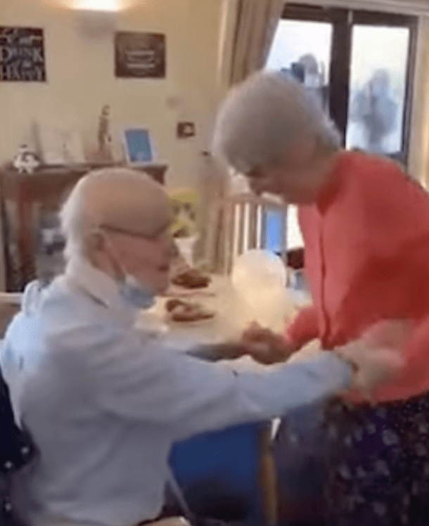 Caring Husband shocks wife by moving into her care home, hugs her tightly after being kept apart for months - picture 5