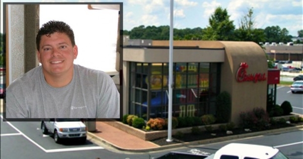 Chick-Fil-A Diner Floored By What He Found Left Behind On Abandoned Table - picture 2