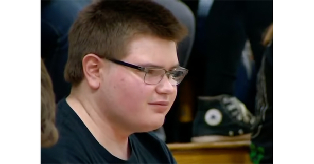 Classmates secretly spend 1,500 hours making braille yearbook for blind teen who had no clue - picture 2