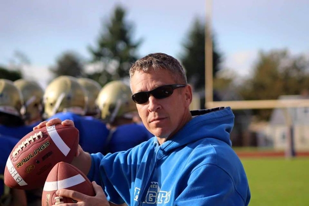 Coach Is Fired After Praying On Football Field, His Case Will Now Be Heard via The Supreme Court - picture 5