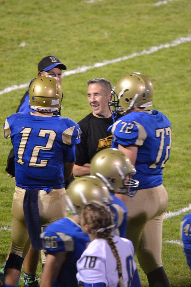 Coach Is Fired After Praying On Football Field, His Case Will Now Be Heard via The Supreme Court - picture 6