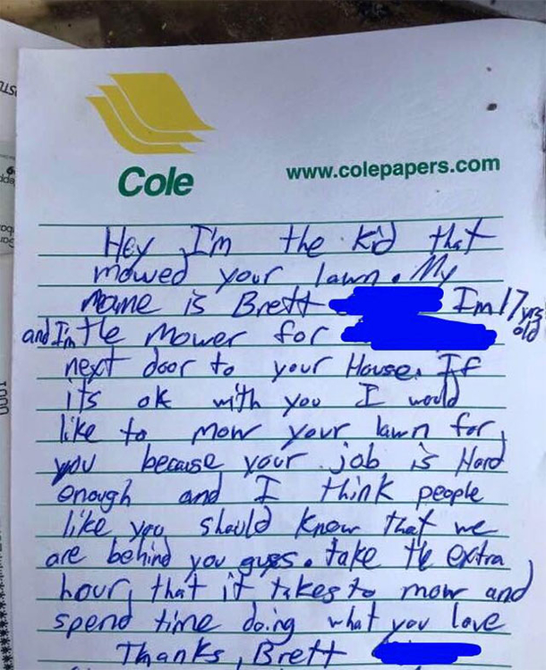 Cop Comes Home And Sees This On His Front Door, What He Reads Leaves Him Speechless - picture 2