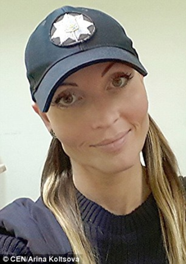 Cop Dies After Suspect Spat In Her Face - picture 2