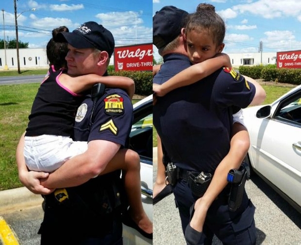 Cop Seen On The Side Of Rural Road, Woman Stunned By What He’s Holding - picture 3