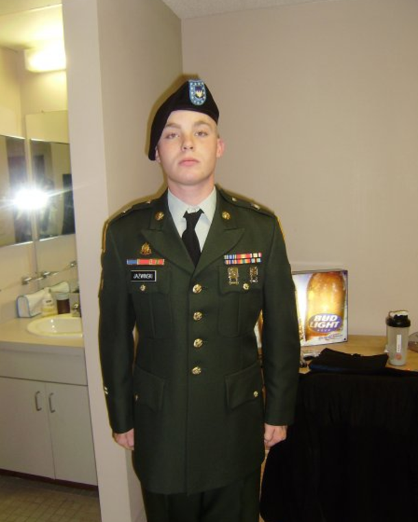 Cop Stops Army Vet, Tells Him To Get Out Of The Car Once He Notices What’s On His Dashboard - picture 2