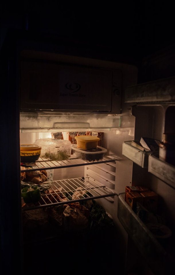 Cop’s welfare check results in a new refrigerator full of food for elderly woman - picture 2