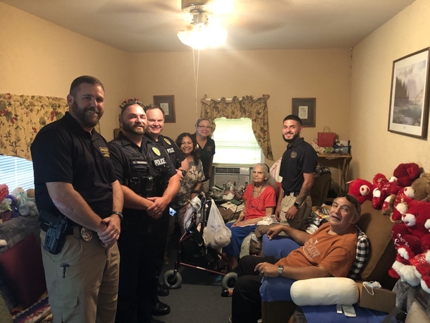 Cop’s welfare check results in a new refrigerator full of food for elderly woman - picture 3