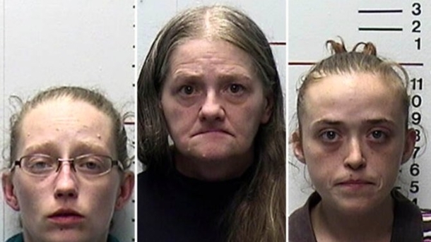 Cops And Paramedics Break Down In Tears After Learning Of These 3 Women's Sick Use For Bedsheets - picture 2