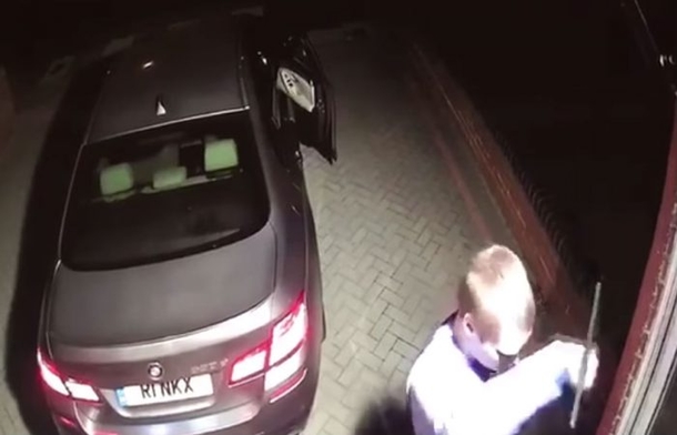 Cops Demanding Drivers To Wrap Their Car Keys In Aluminum Foil To Prevent The Latest Scam - picture 3