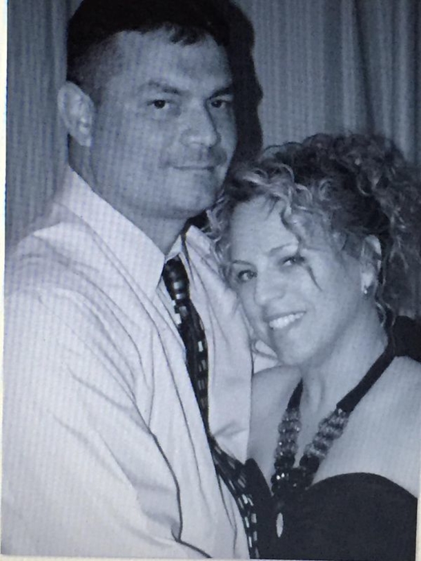 Cops pay honor & respect to their fallen brother by escorting his teen daughter to prom - picture 6