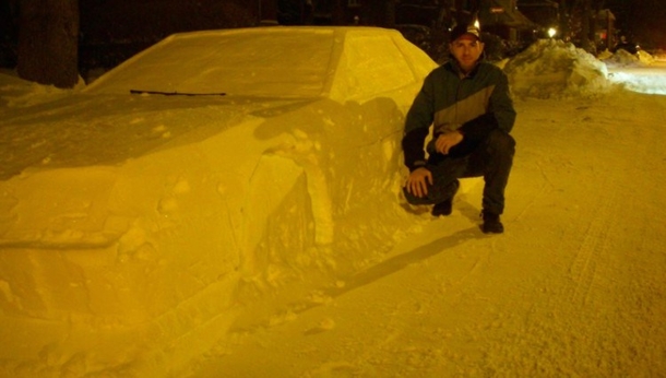 Cops Start To Write Ticket For An Illegally Parked Car, When They Realize Something Odd About The Vehicle - picture 2