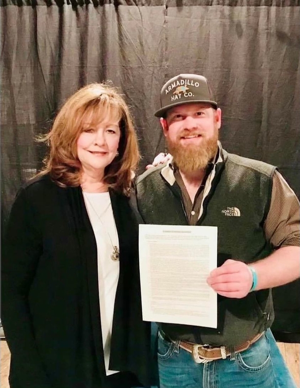 Country singer Jake Flint dies at 37, only hours after his wedding – rest in peace - picture 3