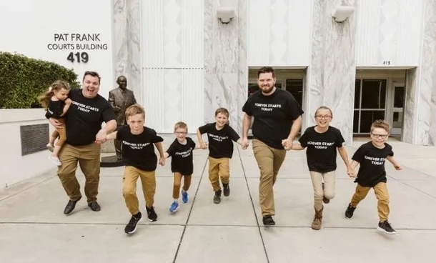 Couple adopts 6 siblings who were separated in foster care, keeps them together as a forever family - picture 6