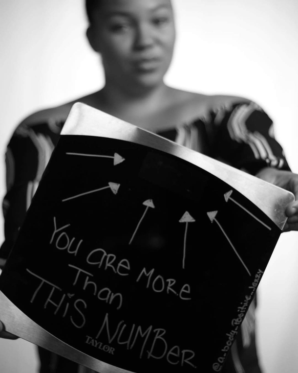 Couple posts photo at the beach, sends powerful message to women everywhere about body image - picture 4