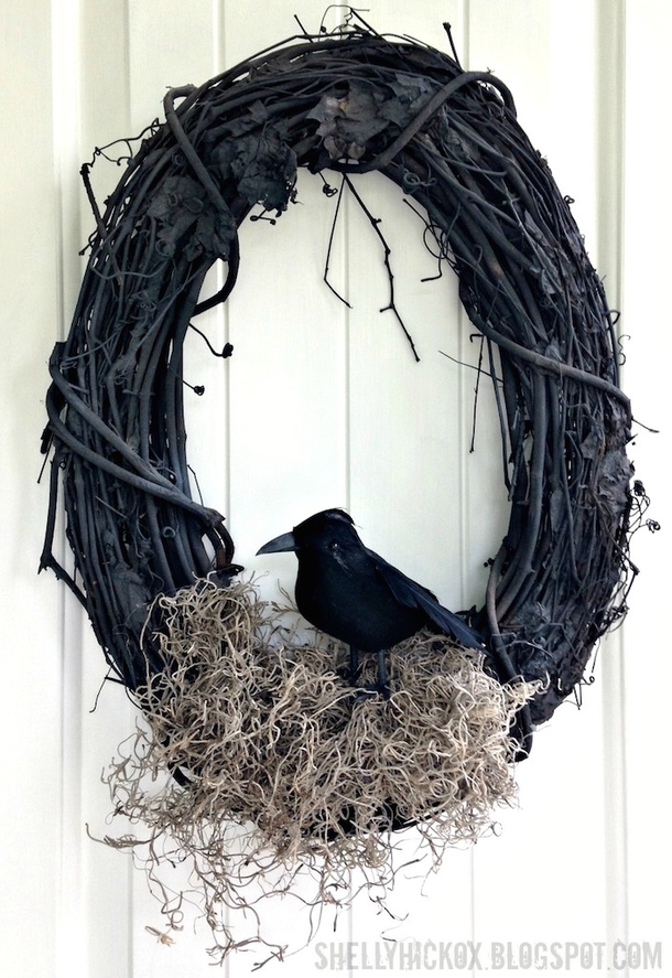 Crafty Halloween Wreaths Ideas & Projects For This Year - picture 10