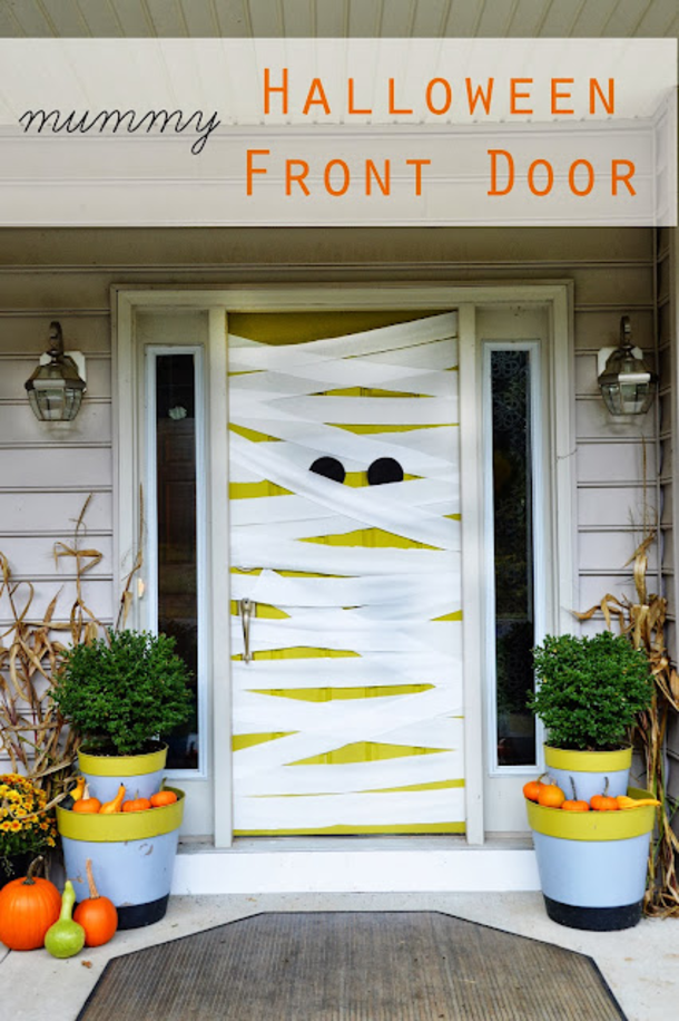Creepy & Cool Halloween Door Decorations For 2022 - picture 2