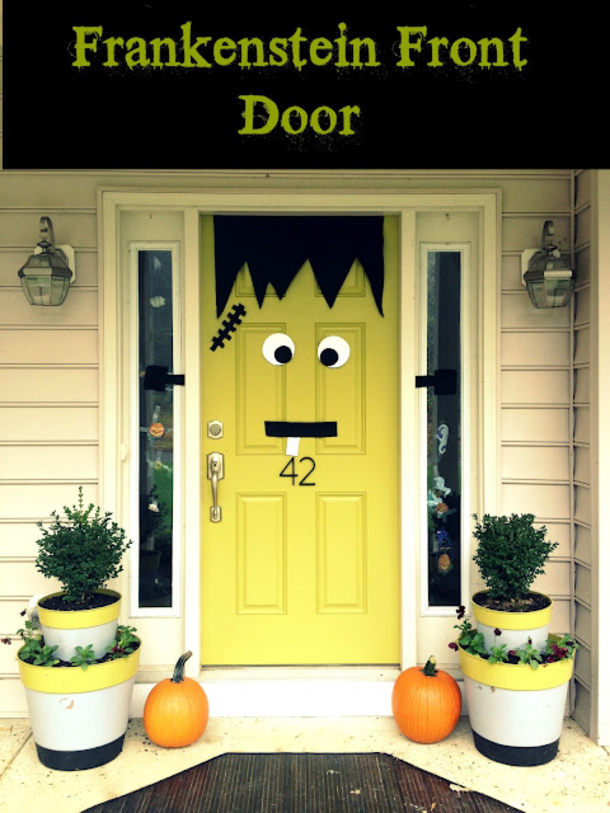 Creepy & Cool Halloween Door Decorations For 2022 - picture 3