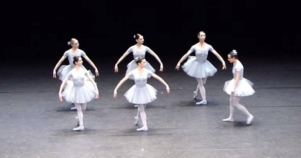 Crowd Is Shocked As The Ballerina On The Right Moves Awkwardly Onto Stage - picture 2