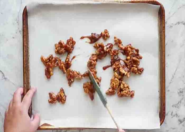 Crunchy Apple Salad Recipe with Walnuts and Cranberries - picture 2