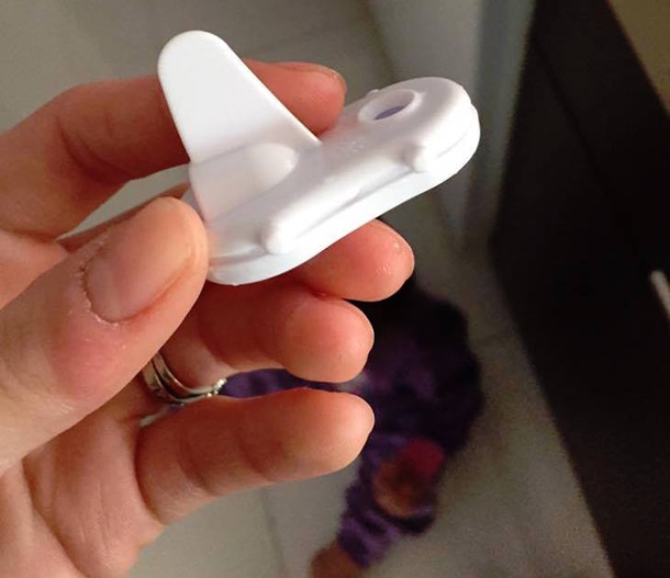 Dad Can't Figure Out Why His Toddler Is Always Sick. Then He Sees What's In The Sippy Cup... - picture 2