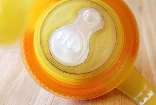 Dad Can't Figure Out Why His Toddler Is Always Sick. Then He Sees What's In The Sippy Cup... - picture 4