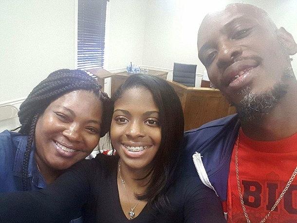 Dad Crushed After Learning Disturbing Truth About His 18-Year-Old Daughter - picture 5