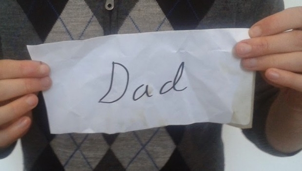 Dad Notices Nothing Right About Son’s Room, Finds Note That Makes Him Panic - picture 2