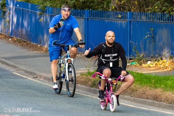 Dad of two little girls rides pink bicycle for 6 days, to raise money for charity - picture 4