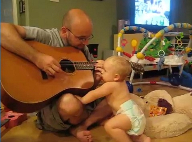 Dad Plays Bon Jovi Song For Babygirl, Has No Clue He’s About To Discover Her Hidden Talent - picture 2