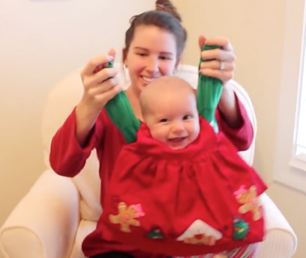 Dad rewrote lyrics to Christmas Classic, "Jingle Bells." Baby Girl's Reaction Lights Up The Internet - picture 3