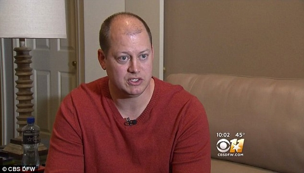 Dad Takes Daughter’s Phone To Teach Her A Lesson. Hours Later, He Gets A Shocking Knock On Door - picture 2