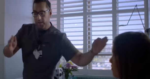 Dancing Nurse Keeps A Smile On Kids’ Faces At The Hospital With His Smooth Moves - picture 2