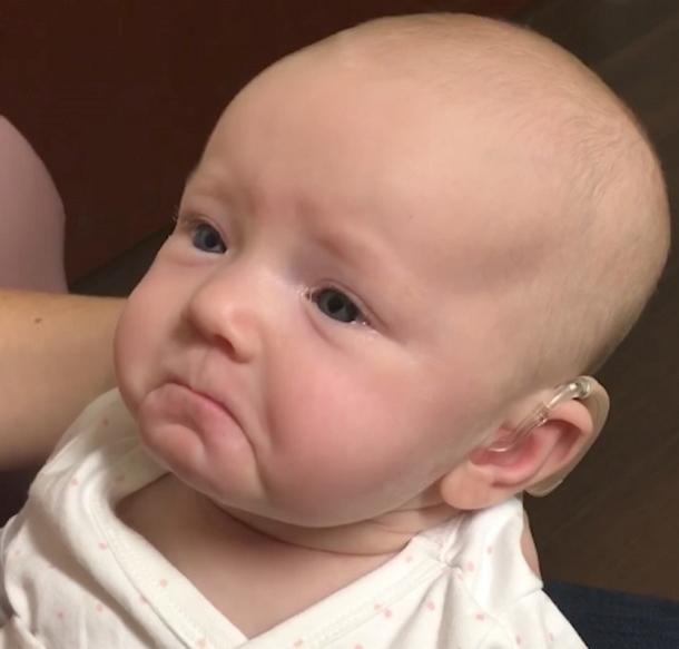 Deaf Baby Hears Mom Say "I Love You" For The First Time Ever. This Special Moment Has Everyone In Tears - picture 4