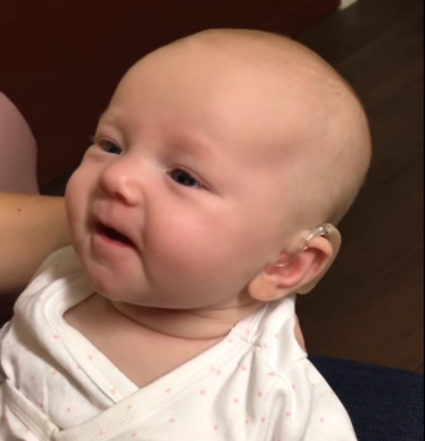 Deaf Baby Hears Mom Say "I Love You" For The First Time Ever. This Special Moment Has Everyone In Tears - picture 5