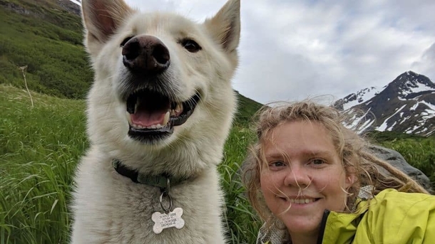 Deaf hiker falls 700 feet, but when she's found, she isn’t alone - picture 6