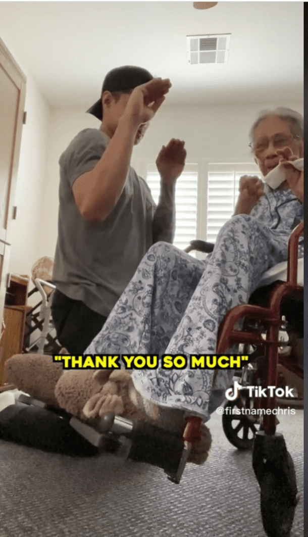 Dedicated grandson stops family from putting grandma in elderly care home by becoming his full-time caregiver - picture 4