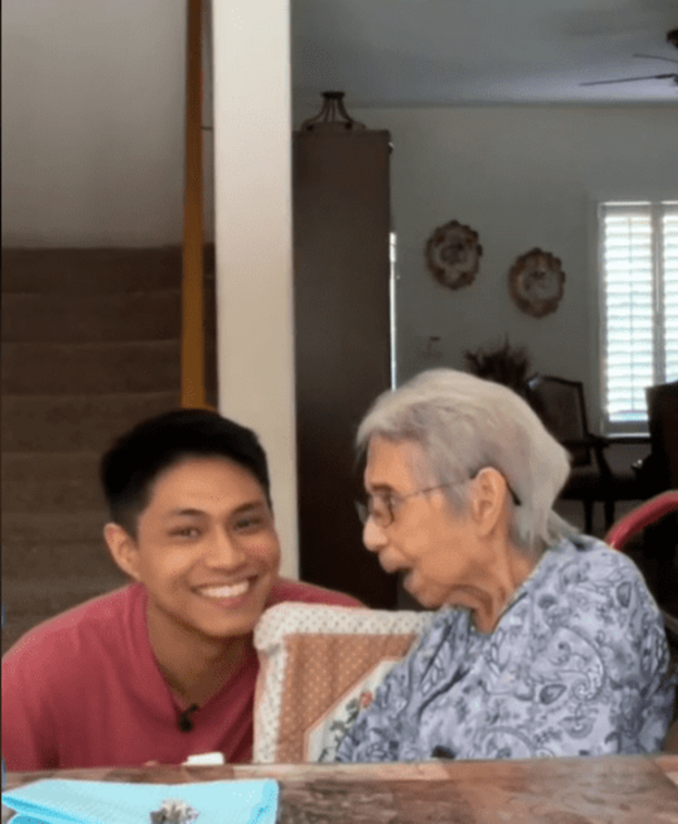 Dedicated grandson stops family from putting grandma in elderly care home by becoming his full-time caregiver - picture 9